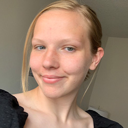 Katie Redden headshot