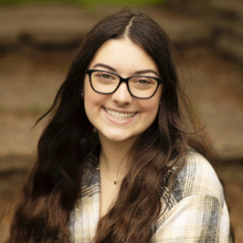 Abby Weiss Headshot