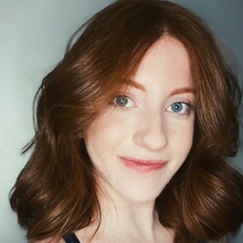 Elizabeth Nigg headshot