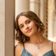 Kate Carlson headshot