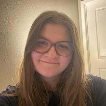 Abbie Talken headshot