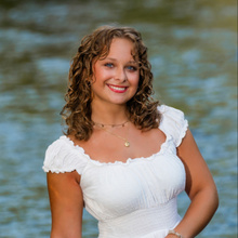 Alanna Boland headshot